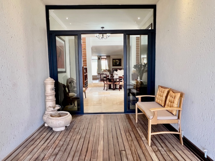 5 Bedroom Property for Sale in Oubaai Western Cape
